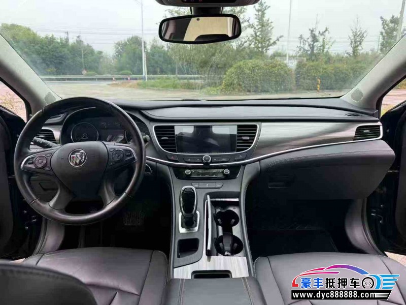 22年别克君越轿车抵押车出售