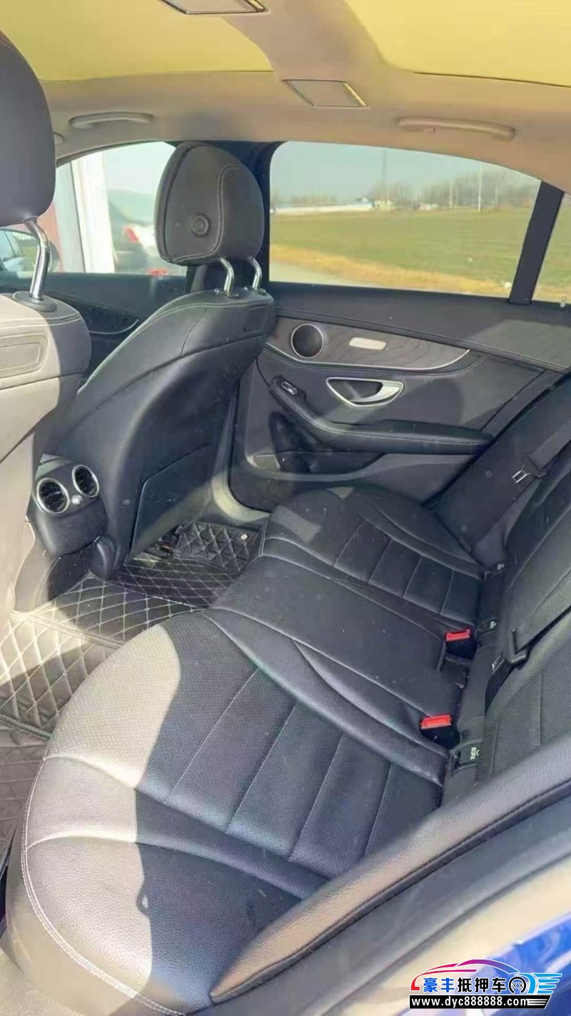 17年奔驰C轿车抵押车出售