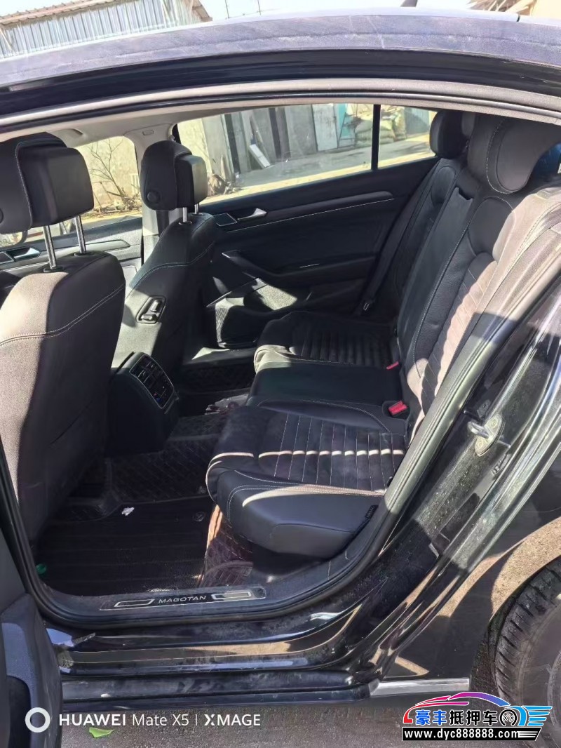 21年大众迈腾轿车抵押车出售