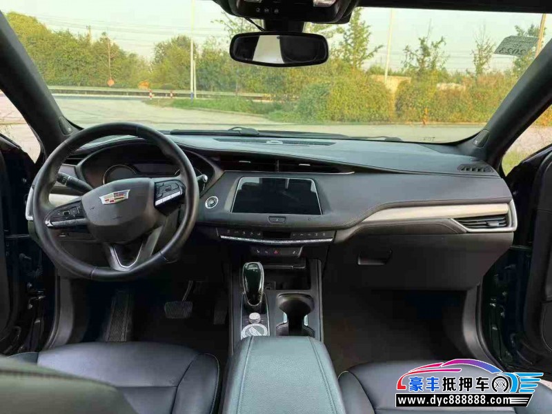 21年凯迪拉克XT4轿车抵押车出售