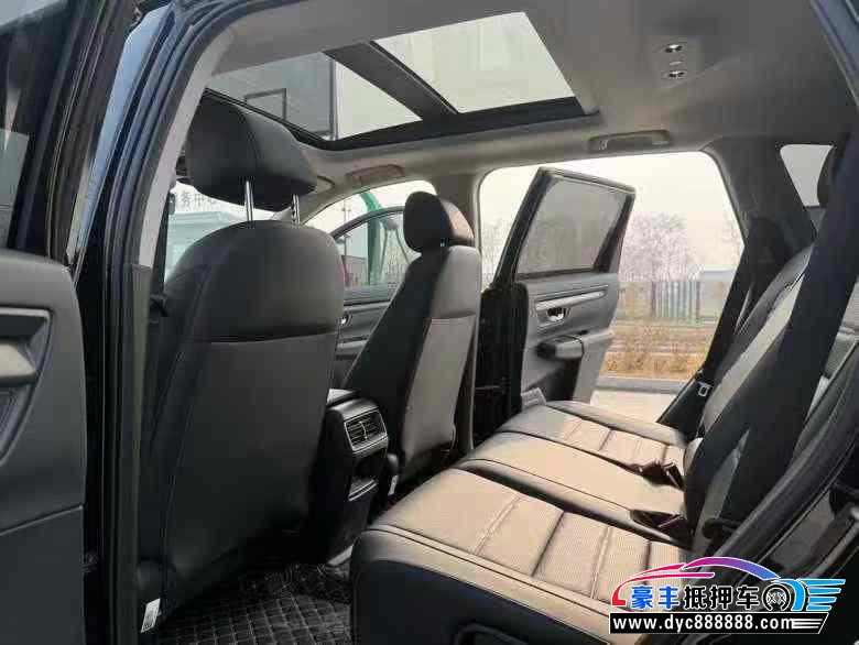 25年本田CR-V轿车抵押车出售