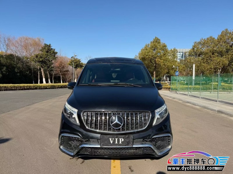 19年奔驰V轿车抵押车出售