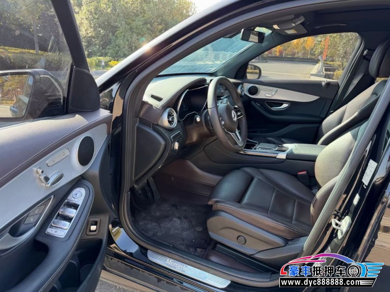 21年奔驰GLC轿车抵押车出售