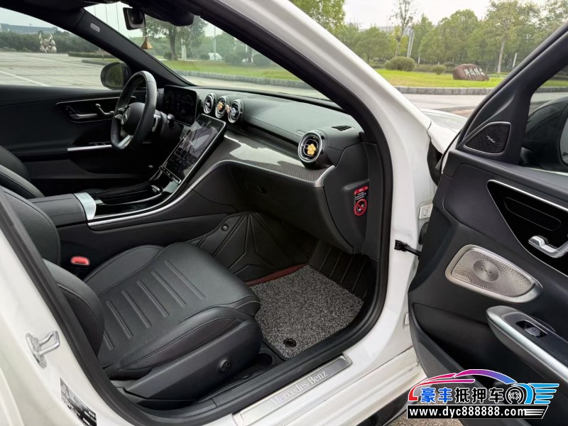 23年奔驰C轿车抵押车出售