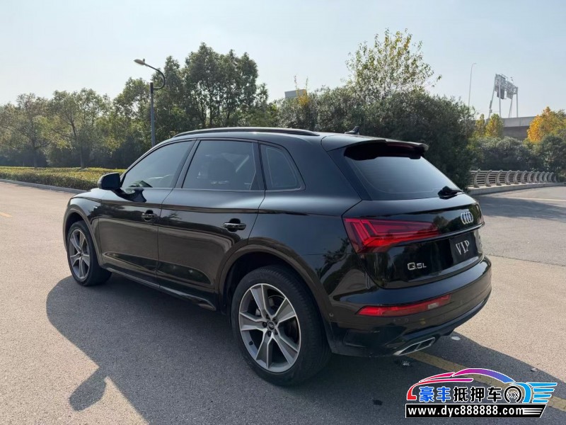 21年奥迪Q5轿车抵押车出售
