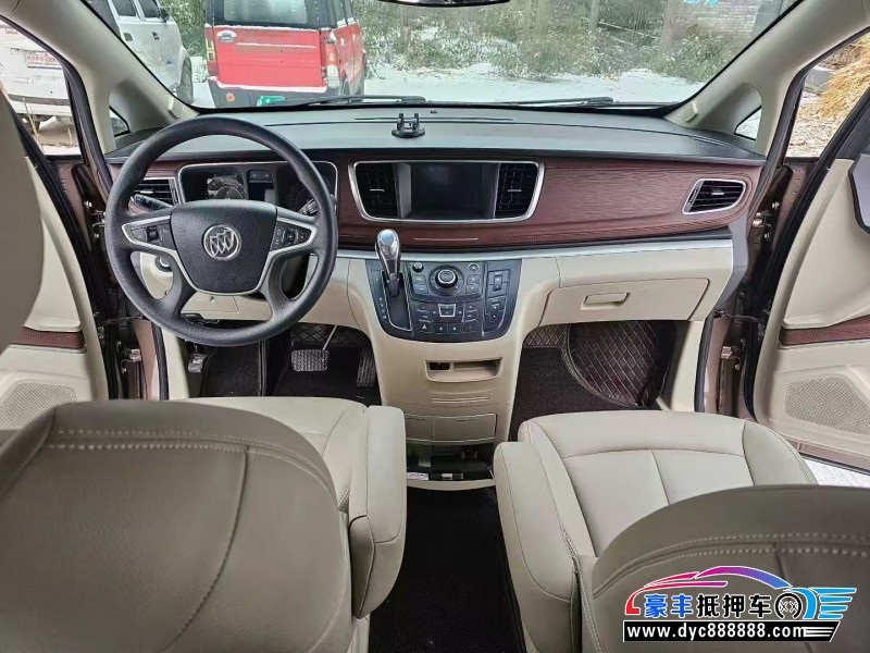 20年别克GL8轿车抵押车出售