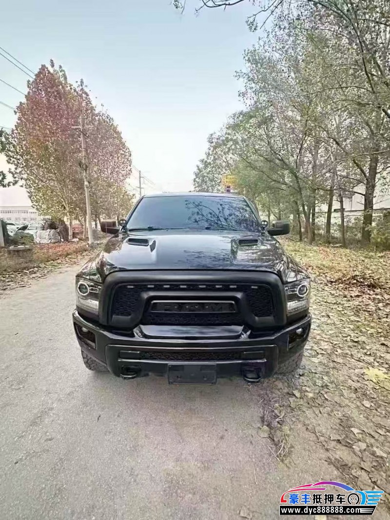 18年道奇挑战者轿车抵押车出售