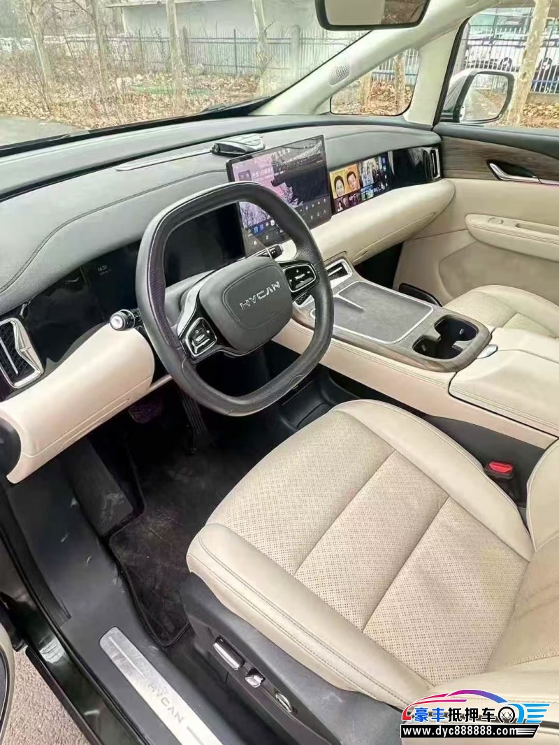 24年合创v09轿车抵押车出售