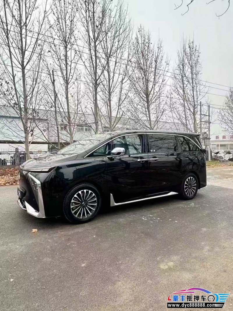 24年合创v09轿车抵押车出售