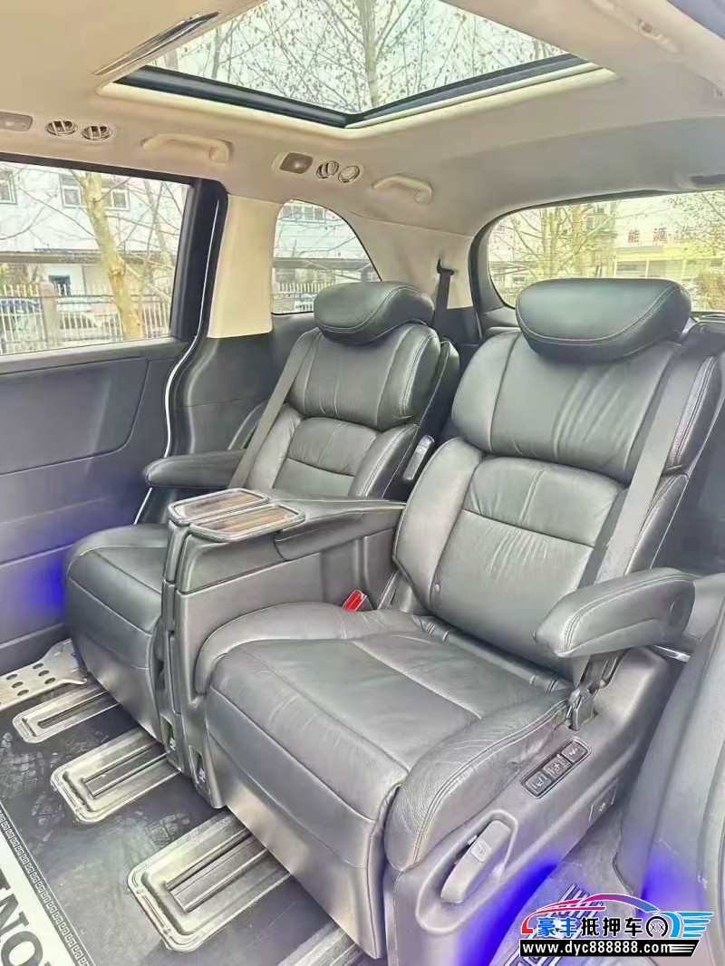 16年本田艾力绅轿车抵押车出售