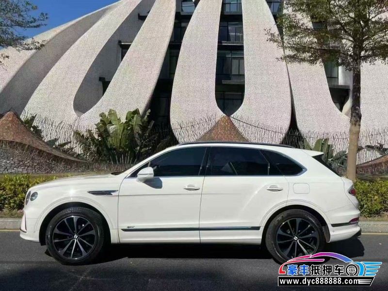 21年宾利添越轿车抵押车出售