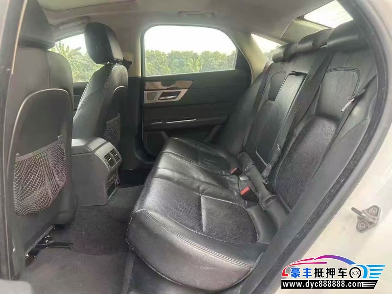 16年捷豹XF轿车抵押车出售