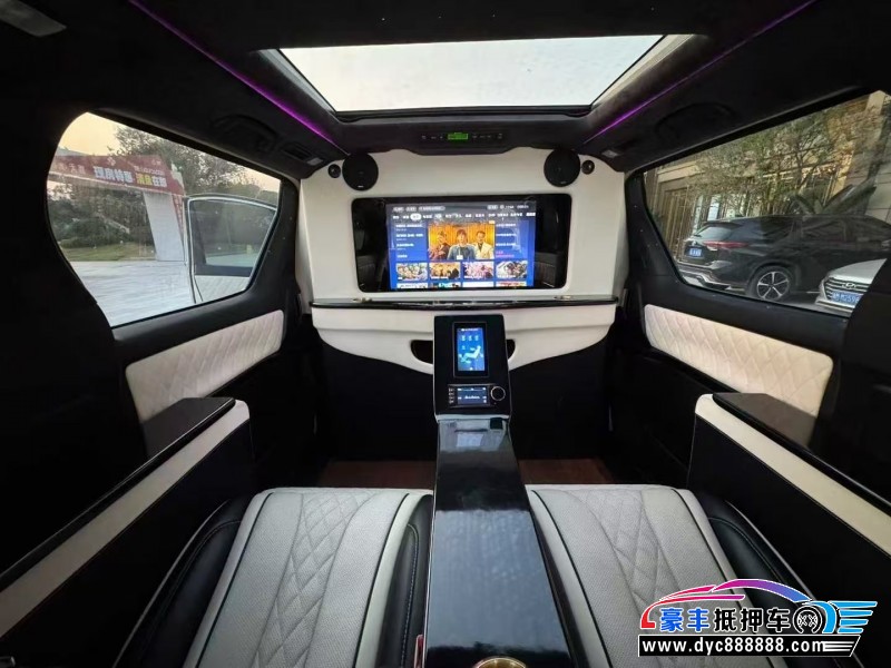 12年丰田埃尔法轿车抵押车出售