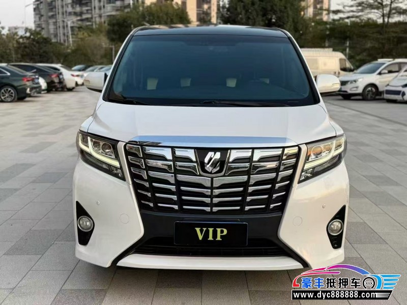 抵押车出售12年丰田埃尔法轿车