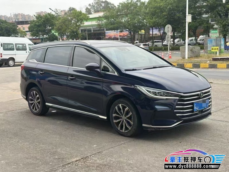 21年比亚迪宋轿车抵押车出售