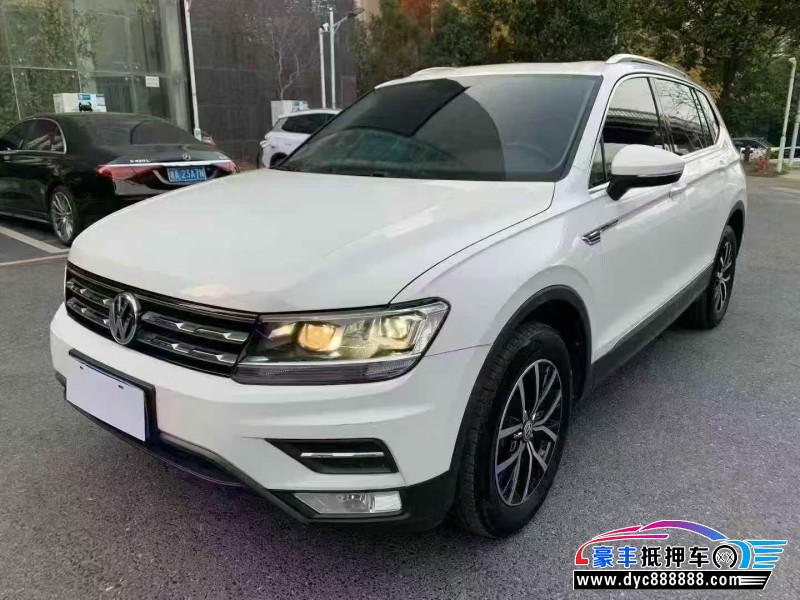 18年大众途观轿车抵押车出售
