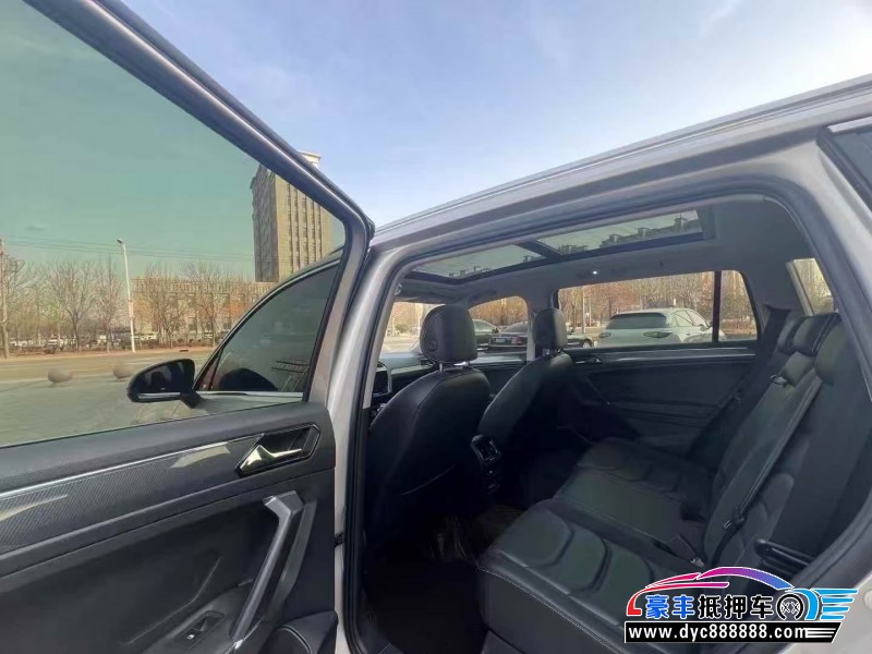 20年大众途观轿车抵押车出售