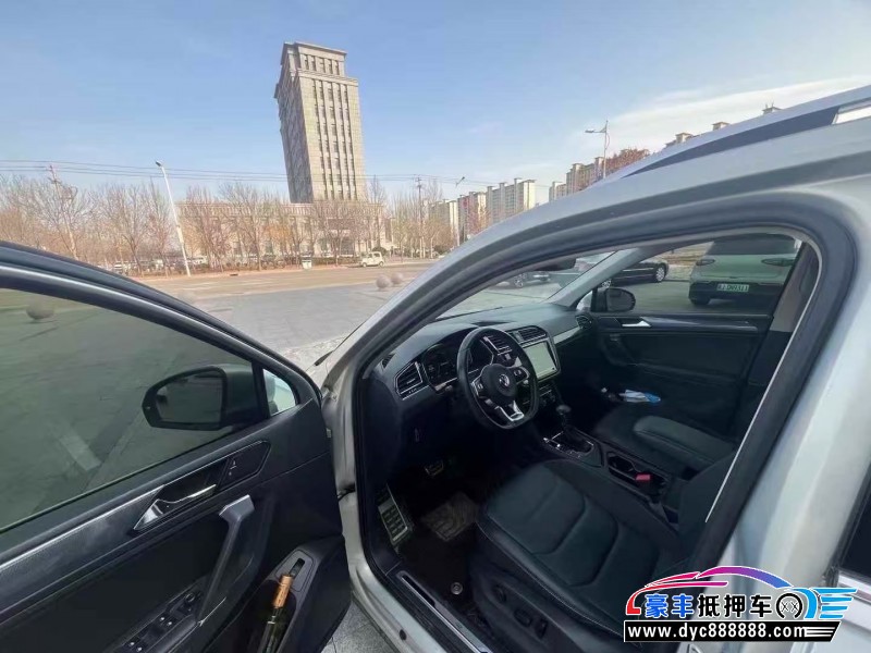 20年大众途观轿车抵押车出售