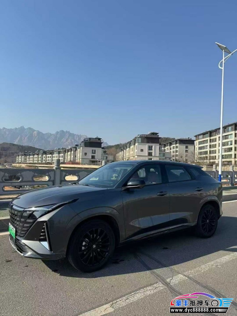 25年长安长安UNI轿车抵押车出售