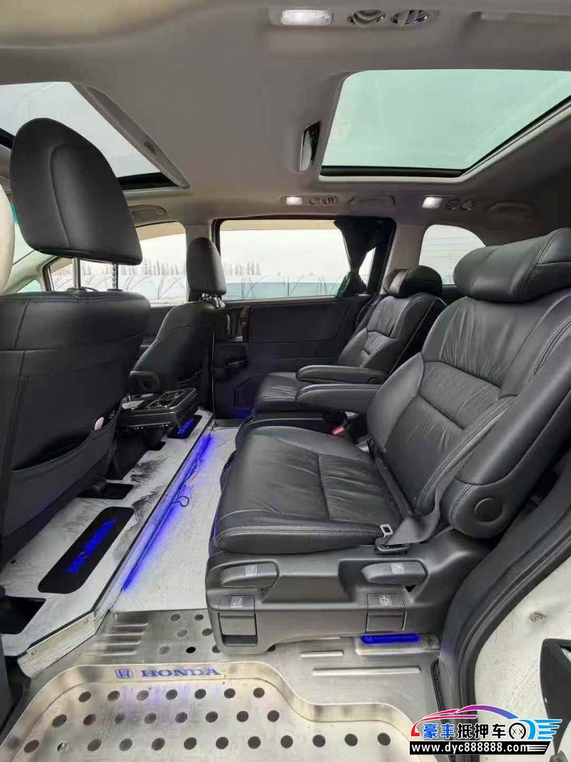 18年本田奥德赛轿车抵押车出售