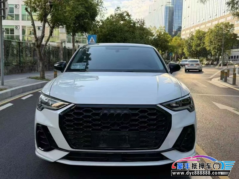 抵押车出售23年奥迪Q3轿车