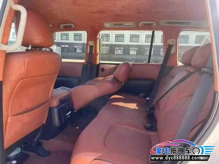 19年日产途乐轿车抵押车出售