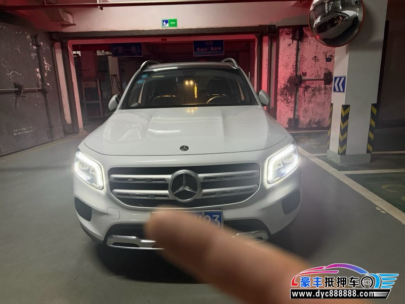 抵押车出售20年奔驰GLB轿车