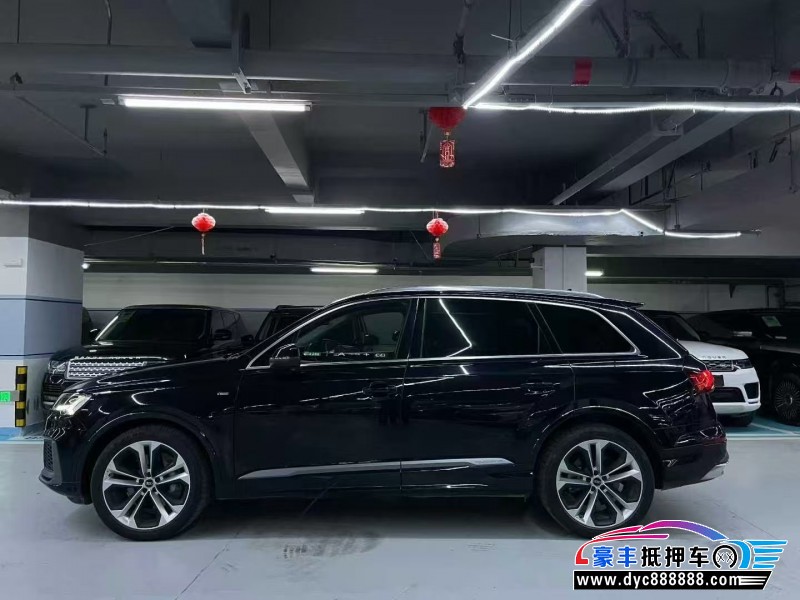 21年奥迪Q7轿车抵押车出售
