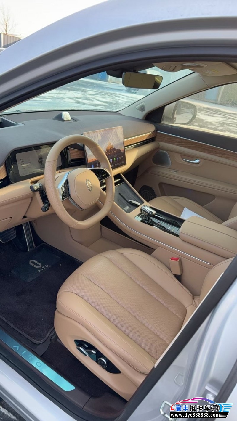 23年华为问界轿车抵押车出售