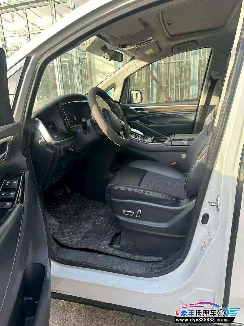 22年传祺M8轿车抵押车出售