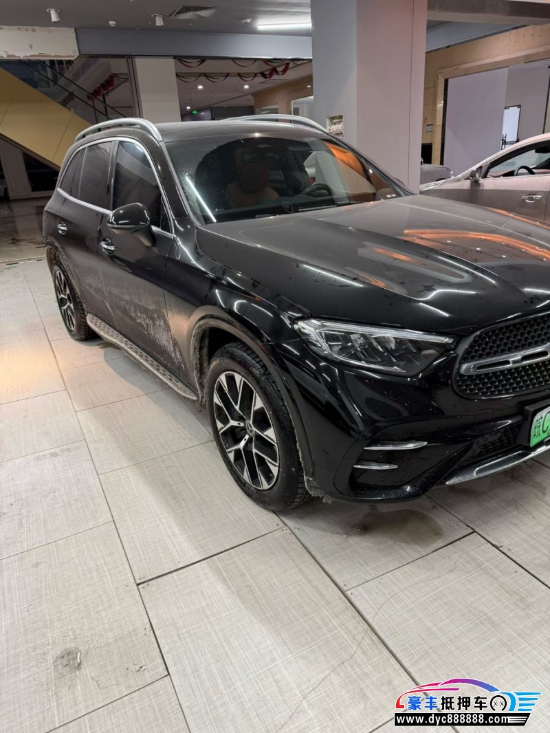 25年奔驰GLC轿车抵押车出售