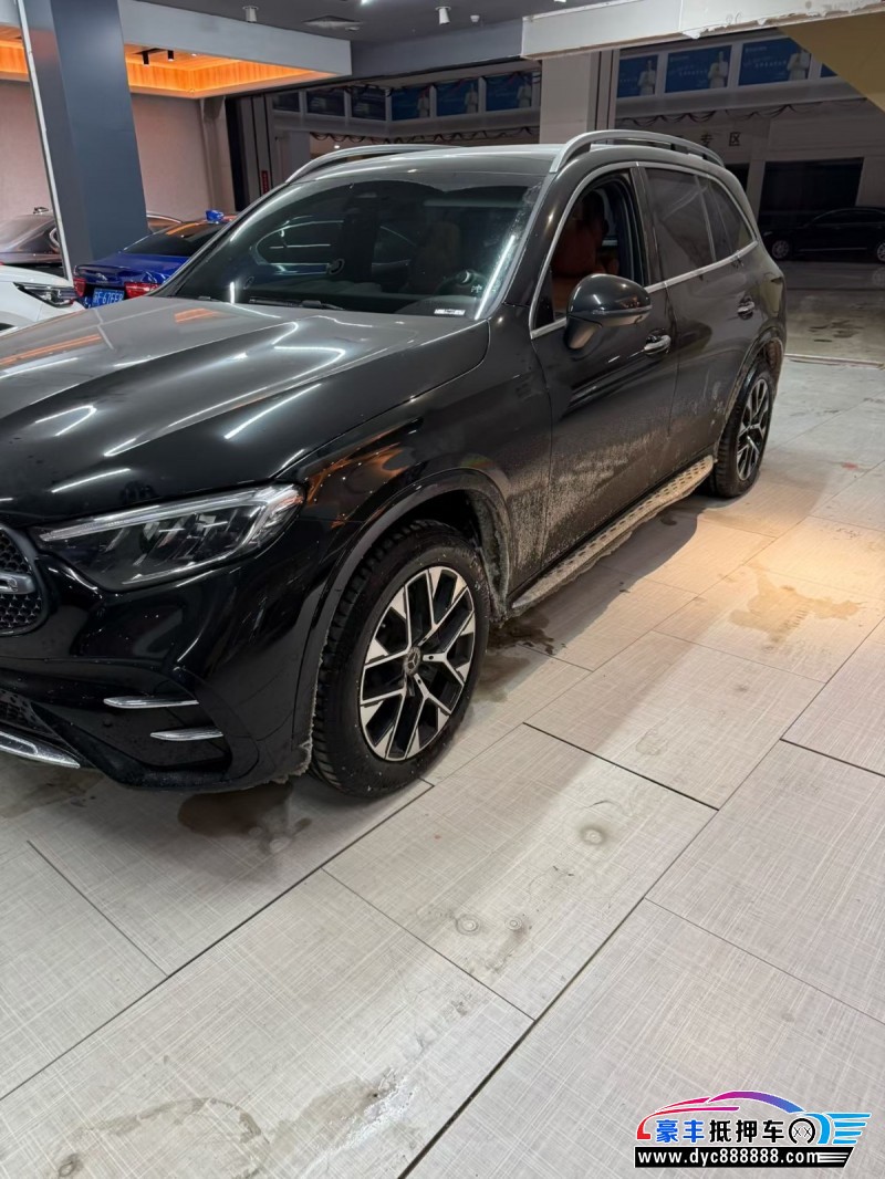 25年奔驰GLC轿车抵押车出售