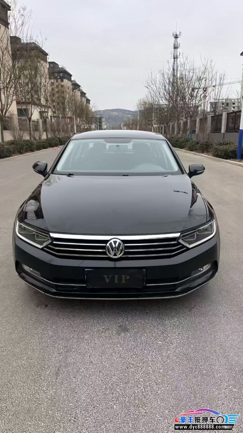 17年大众迈腾轿车抵押车出售