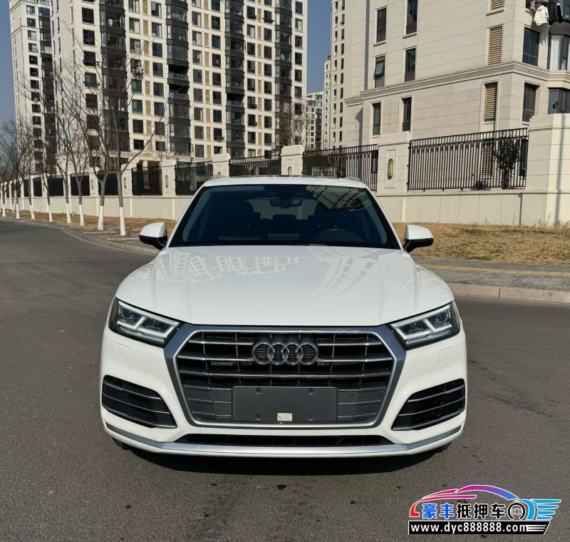 21年奥迪Q5轿车抵押车出售