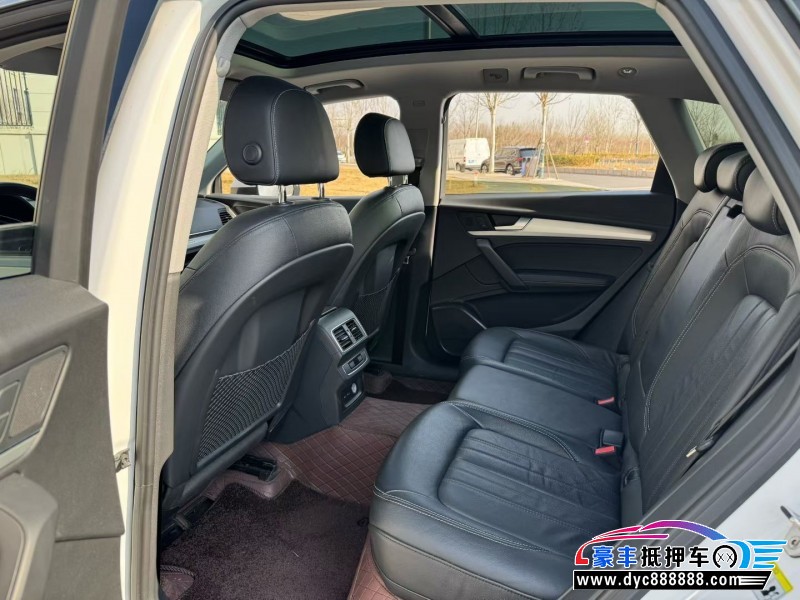 21年奥迪Q5轿车抵押车出售