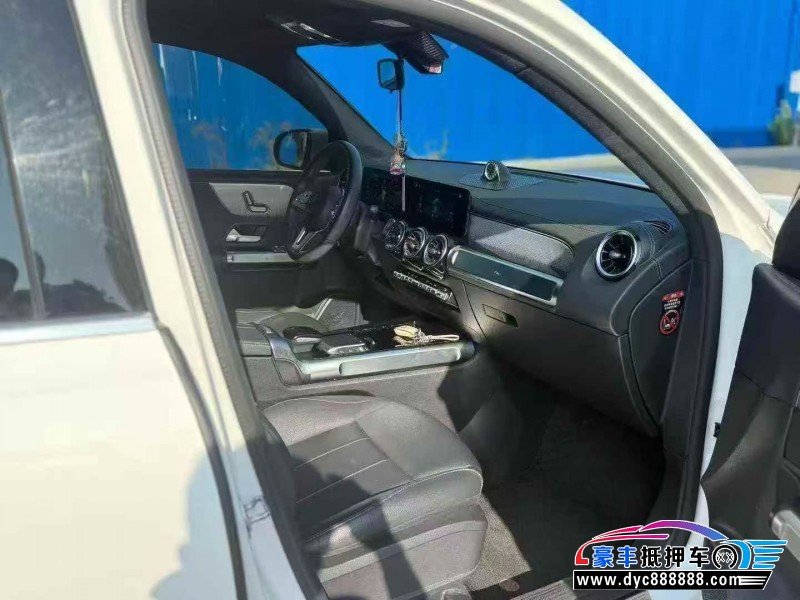 23年奔驰GLBSUV抵押车出售