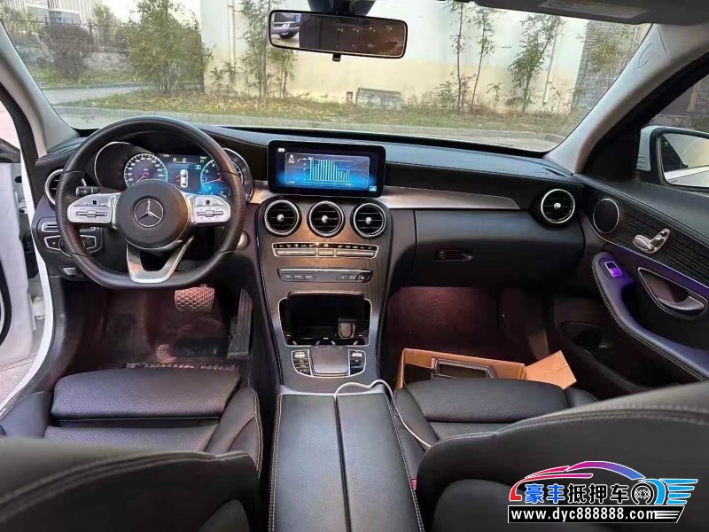 21年奔驰C轿车抵押车出售