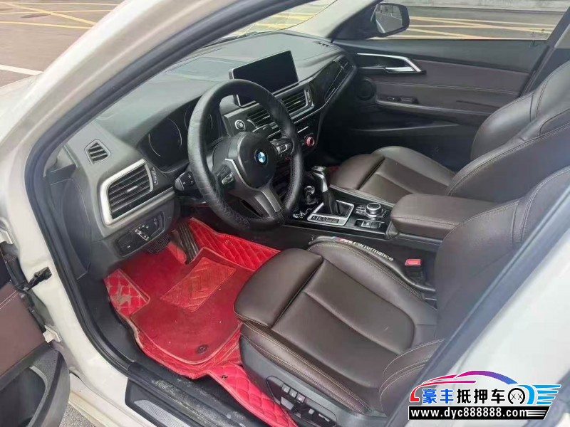 19年宝马1系轿车抵押车出售