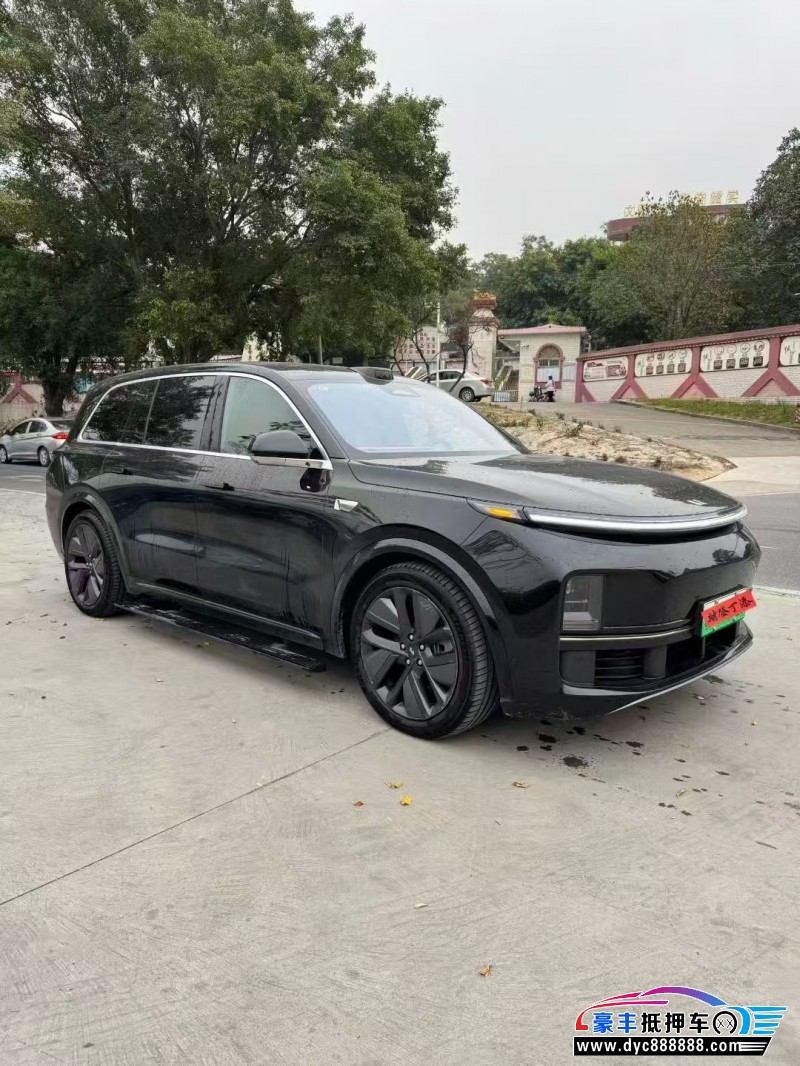 24年理想L9轿车抵押车出售