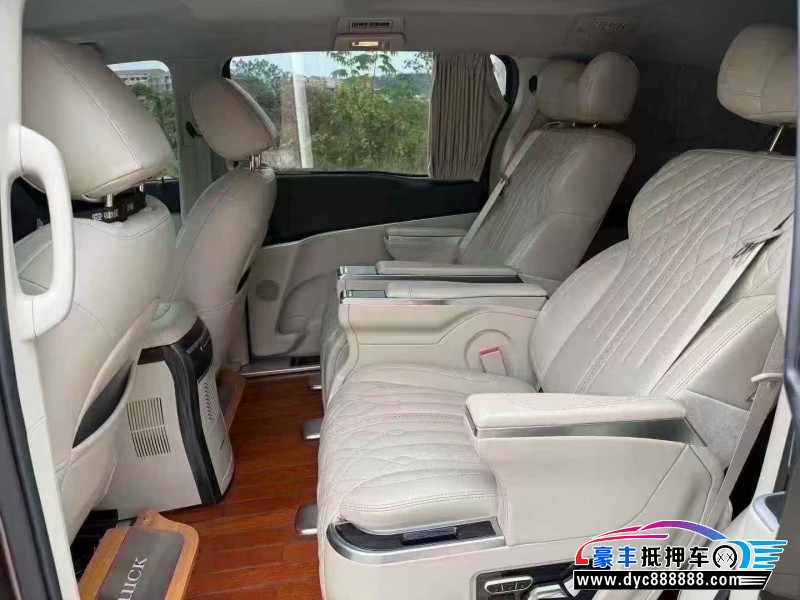 21年别克GL8轿车抵押车出售