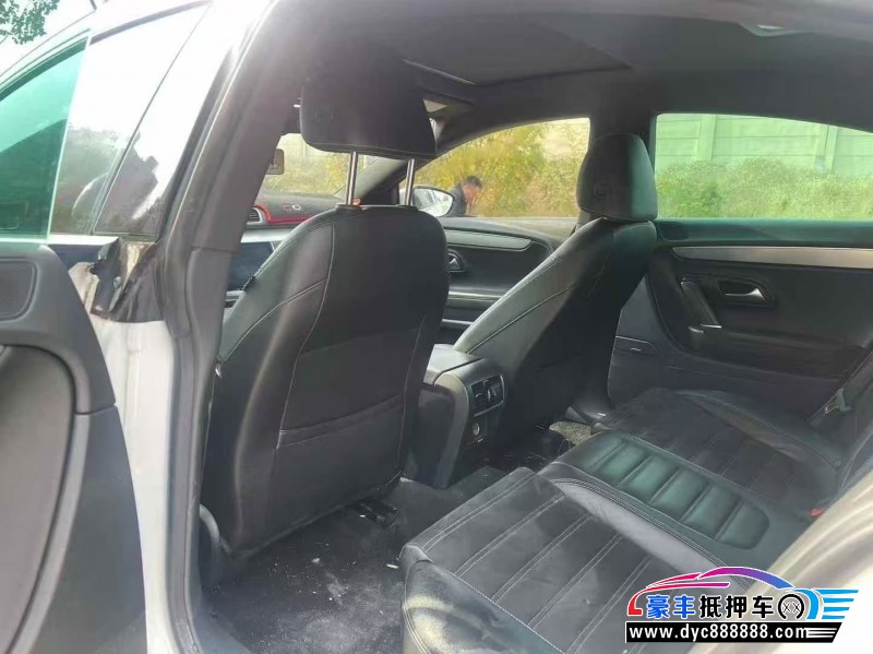 17年大众CC轿车抵押车出售