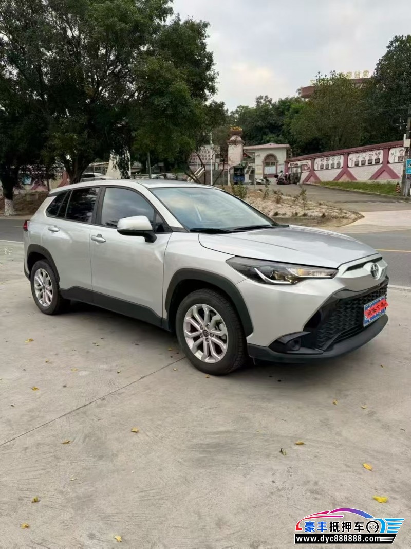 23年丰田锋兰达轿车抵押车出售