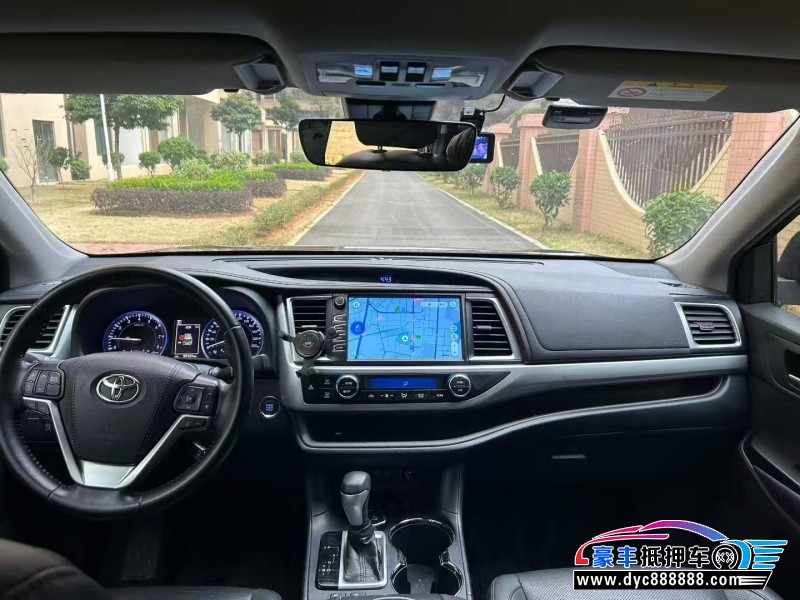 19年丰田汉兰达轿车抵押车出售