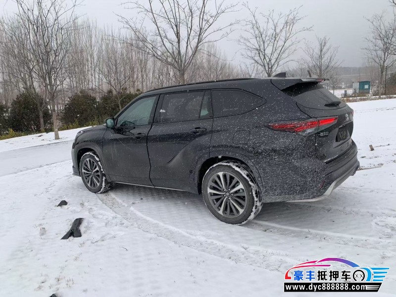 26年丰田皇冠陆放MPV抵押车出售