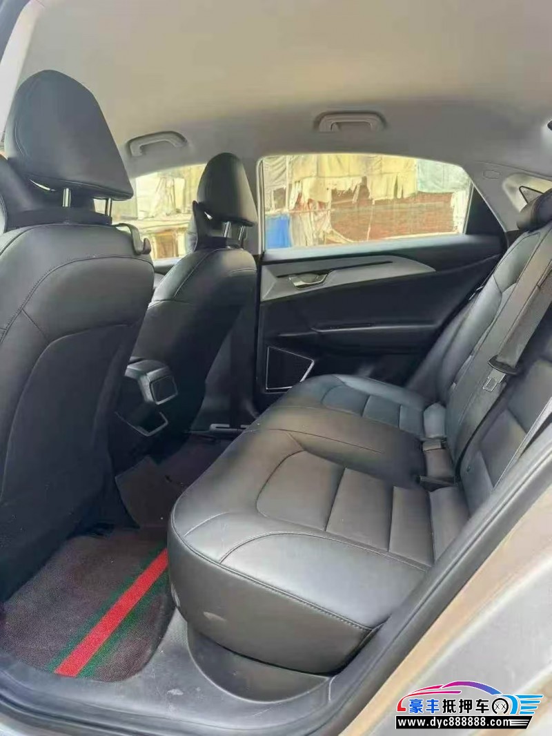 24年吉利几何轿车抵押车出售