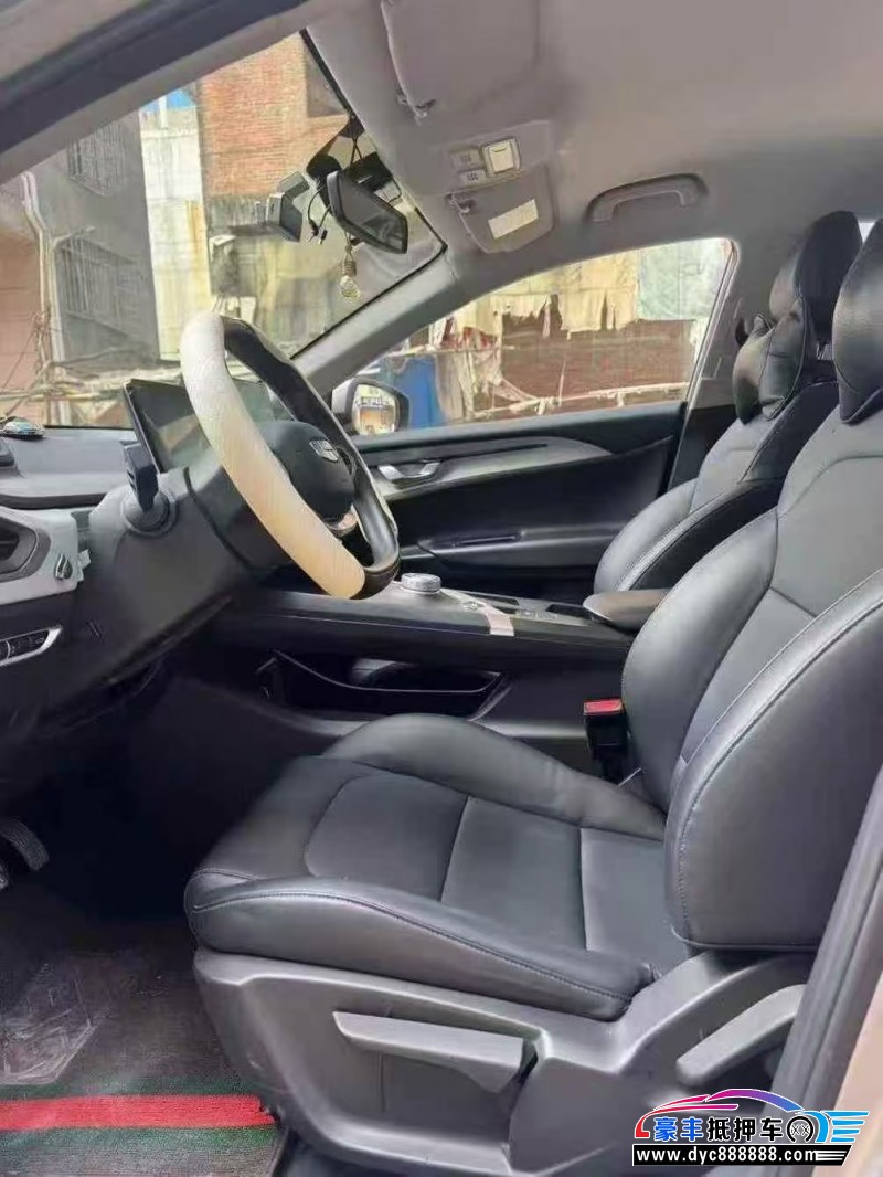 24年吉利几何轿车抵押车出售