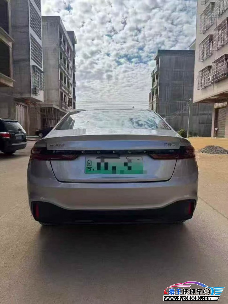 24年吉利几何轿车抵押车出售