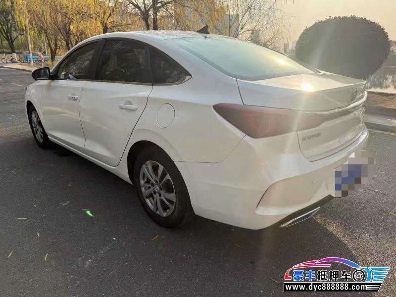 23年长安逸动轿车抵押车出售