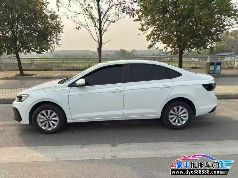 25年大众朗逸轿车抵押车出售