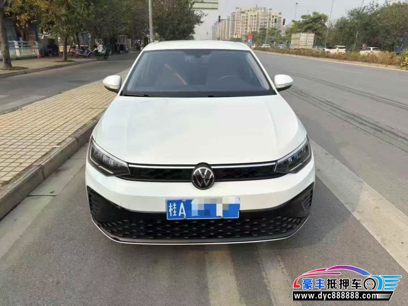 25年大众朗逸轿车抵押车出售